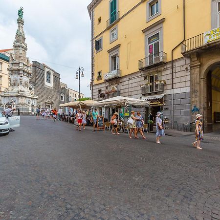 Residenza Trinita Maggiore Наполи Екстериор снимка