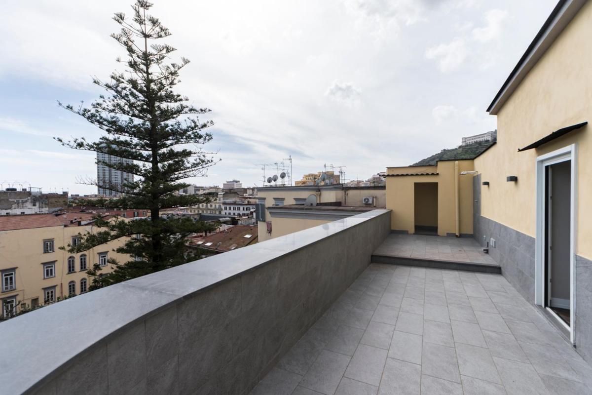 Residenza Trinita Maggiore Наполи Екстериор снимка