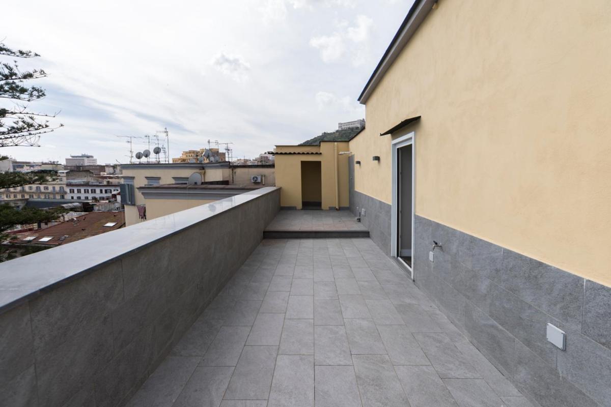 Residenza Trinita Maggiore Наполи Екстериор снимка